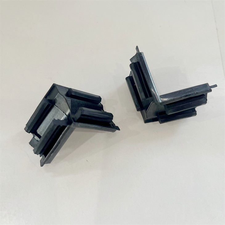 EPDM 소재 창 및 도어 씰 고무 코너